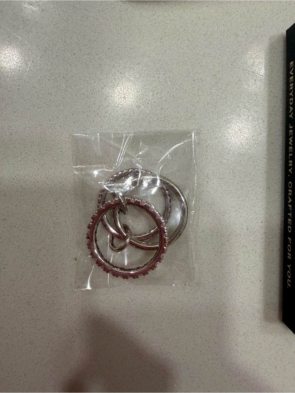 Interlocking ring - Picture 3 of 6